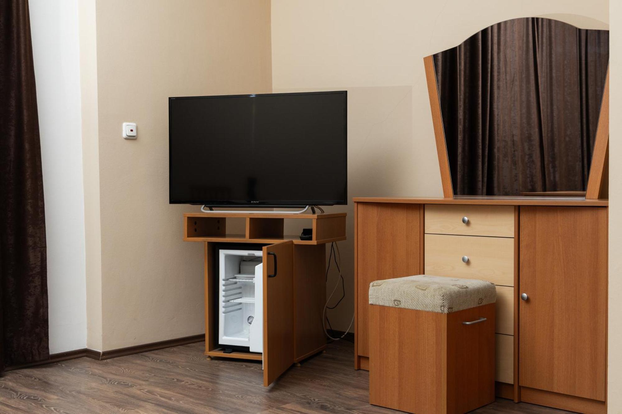 Hotel Luxor Pristina Zimmer foto